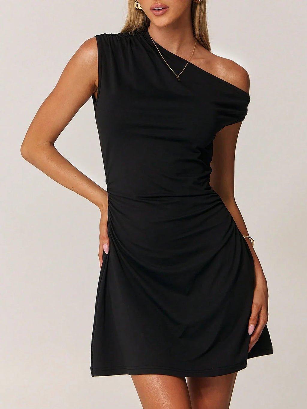 Dames Asymmetrische Jurk | Elegante Avondjurk met Blootgestelde Schouder | Comfortabele Minimalistische Stijl 7