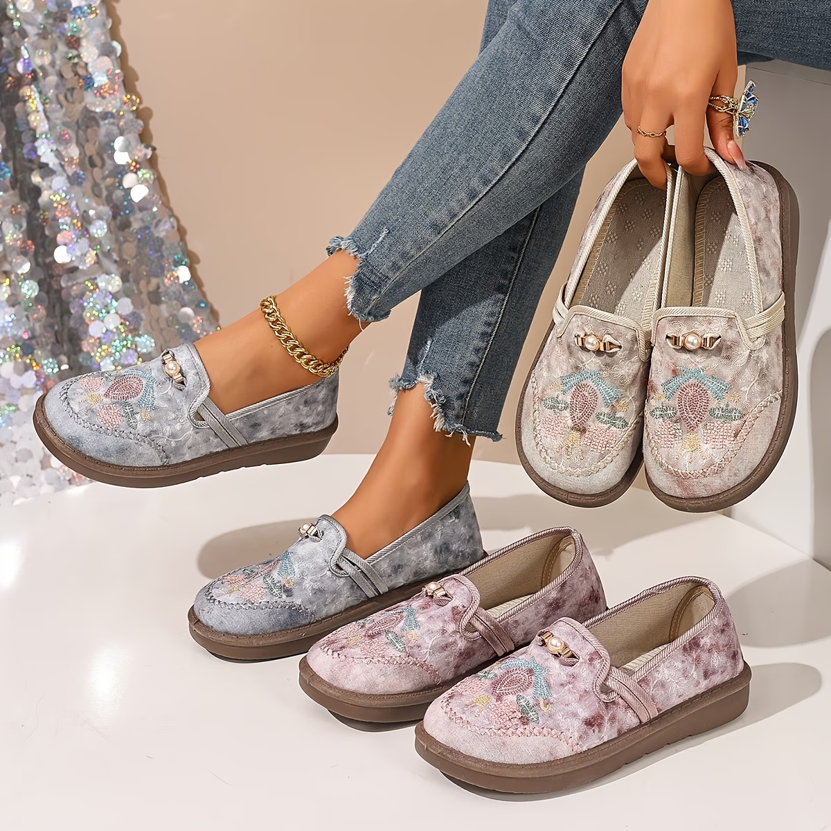 Dames Bloemenborduur Loafers | Elegante Zwarte Instappers met Platte Hak 3