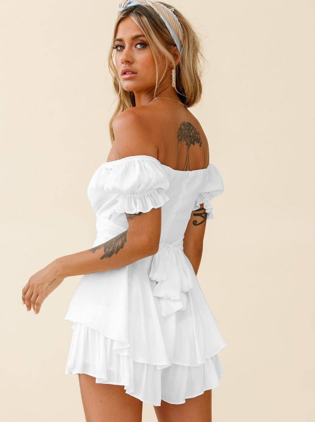 Dames Katoenen Zomerjurk | Elegante Off-Shoulder Minidress Met Gelaagde Volantrok 1