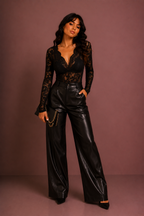 Dames Luxe Kant V-Hals Blouse | Elegante Lange Mouwen Top voor Koelere Dagen 0