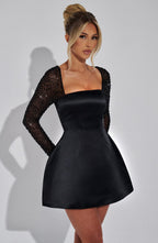 Dames Satijn Off-Shoulder Mini Jurk | Elegante Glanzende Mouwen voor Feestelijke Gelegenheden 4
