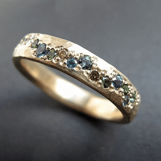 Dames Vintage Gouden Ring Met Kleurrijke Edelstenen | Elegant Tijdloos Sieraad 0