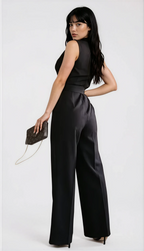 Dames Zwarte Jumpsuit | Feestelijke Mouwloze Outfit met V-hals en Tailleband 2